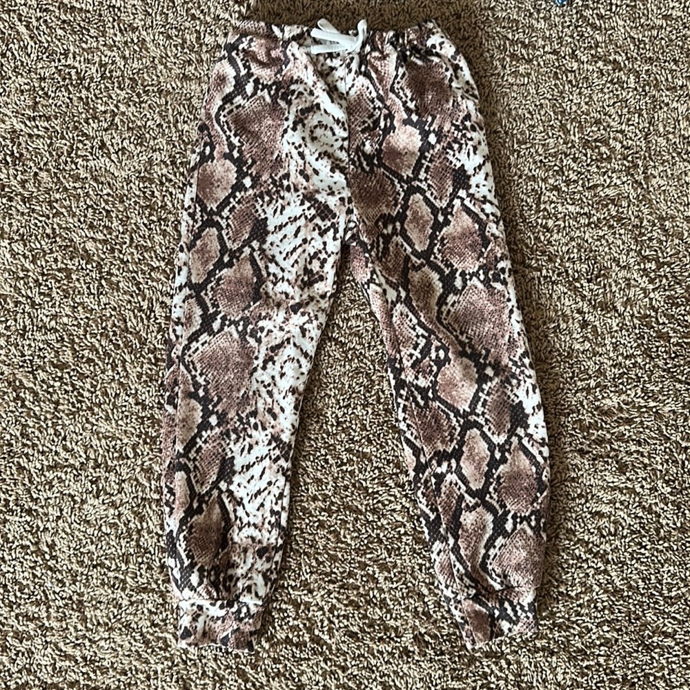 Snake print pant
